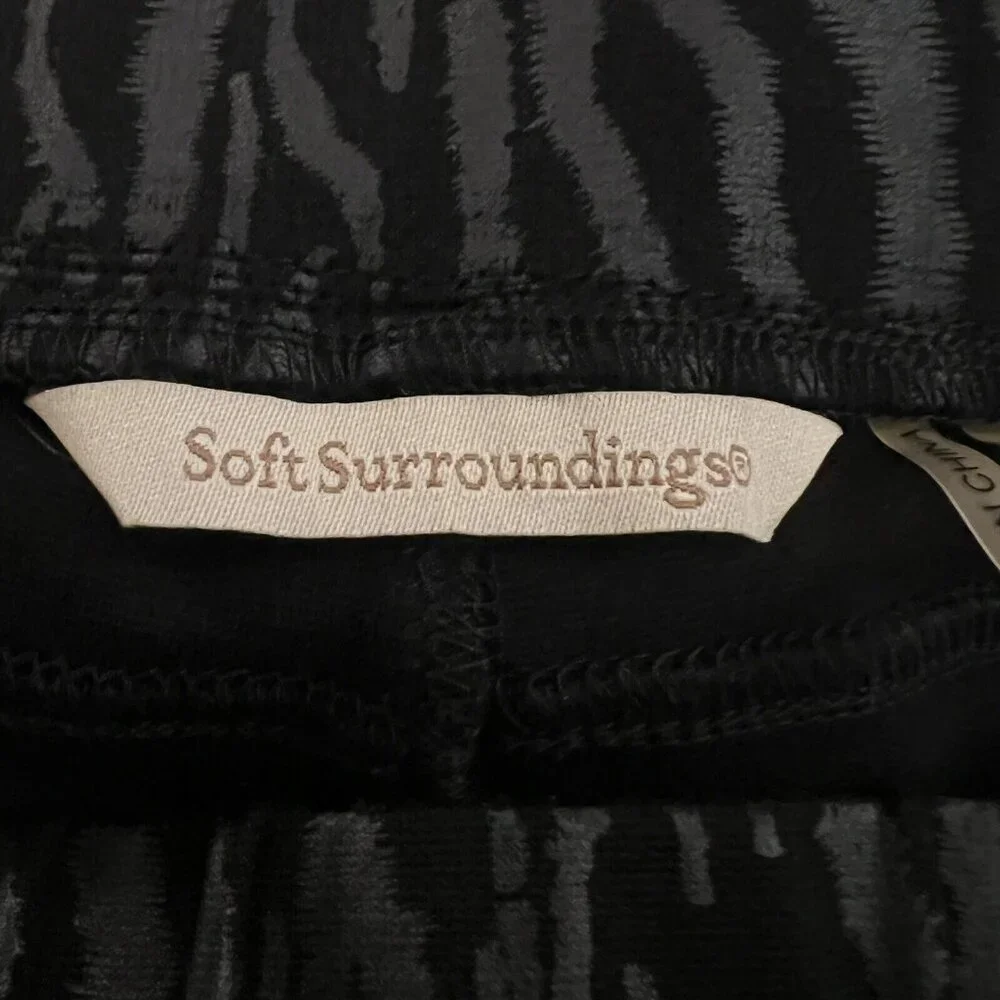 Soft Surroundings Super‎ Stretch Pull-On Ankle Pants Black XL Zebra Mob Wife